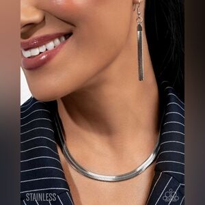 Paparazzi Silver Necklace Modern Minimalist Design with upgraded earrings